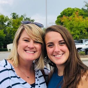 Meet your Posher, Traci